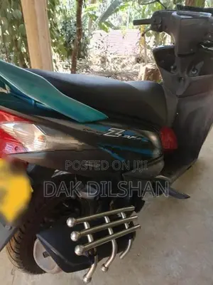 Yamaha Ray 2016