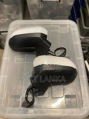 Genuine Audi Q2 2019 Driver Passenger Side Mirrors - White