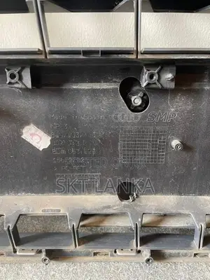 Genuine Audi Q3 2018 Facelift Bumper Main Grill Shell