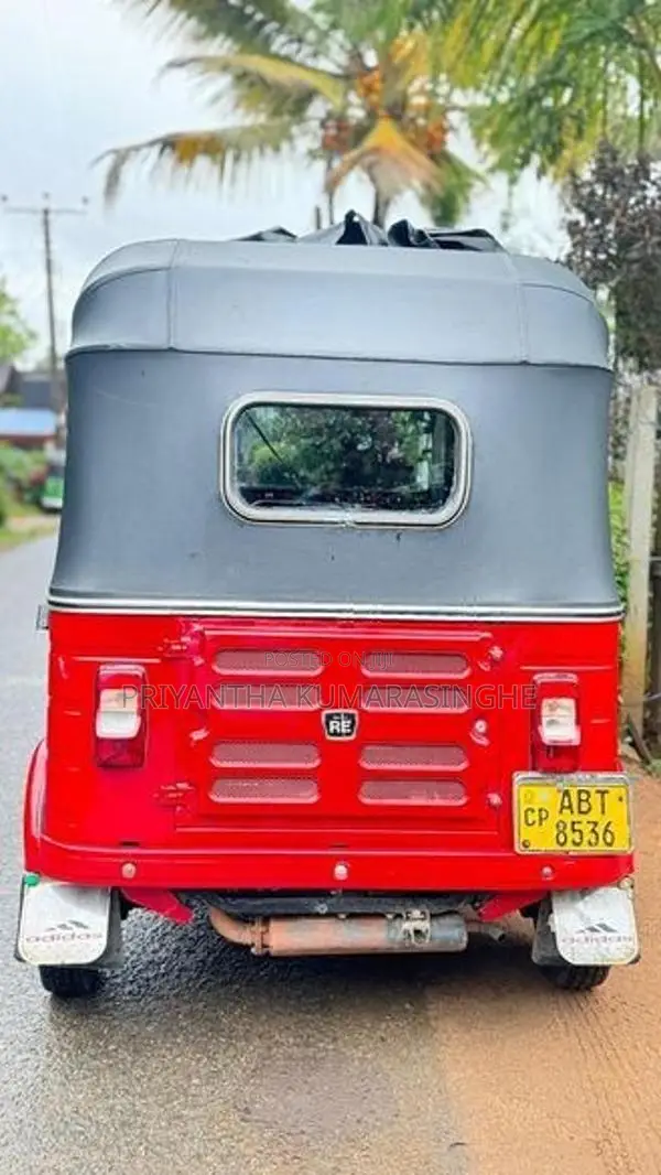 Bajaj RE Three Wheeler 2019