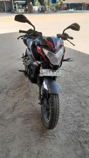 Bajaj Pulsar N160 2016 2026