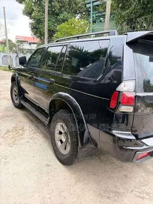 Mitsubishi Pajero 2007