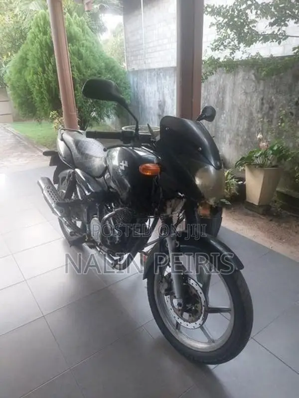 Bajaj Pulsar 150 2006