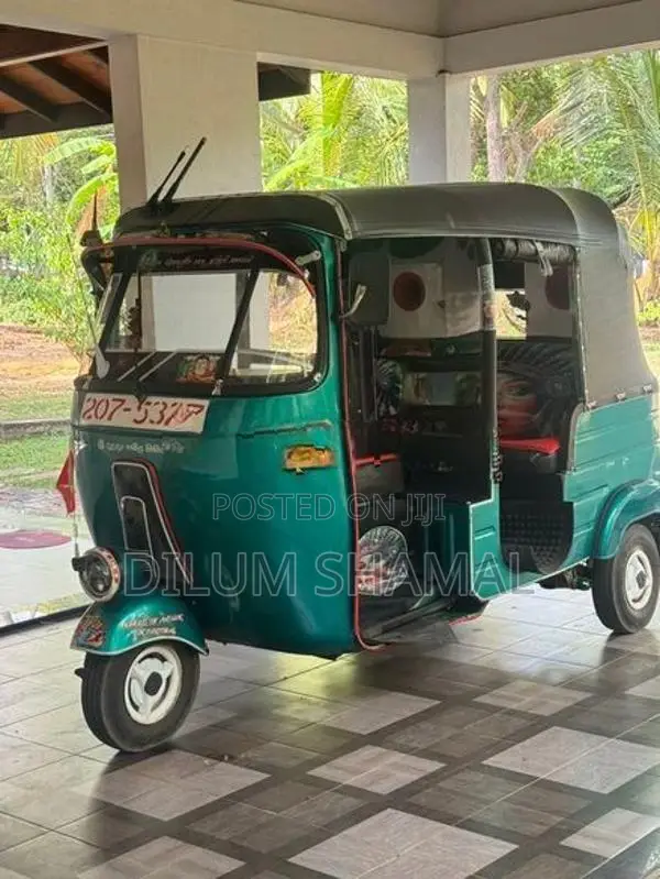 Bajaj RE 1999