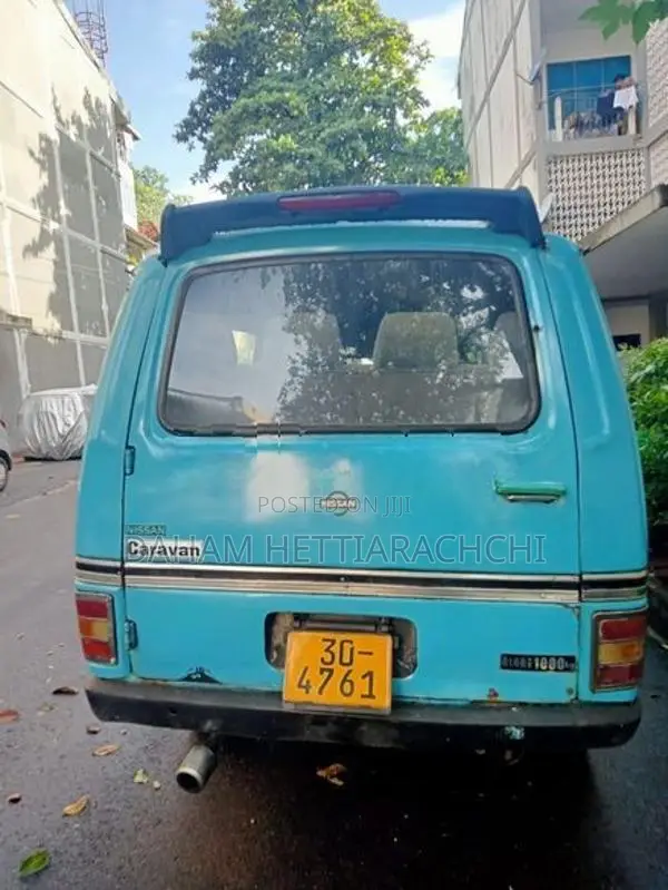 Nissan Caravan 1983