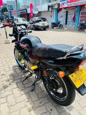 Bajaj CT100 2014