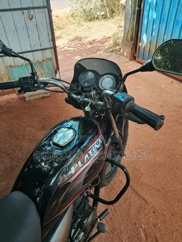 Bajaj Platina 100 2011