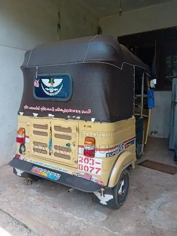 Bajaj RE 1999