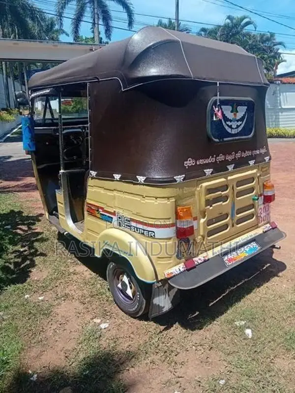 Bajaj RE 1999