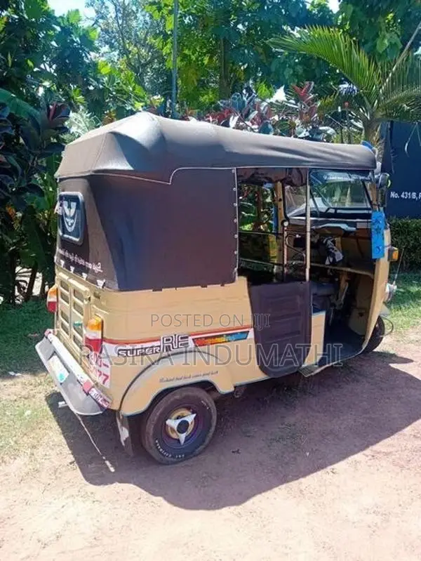 Bajaj RE 1999