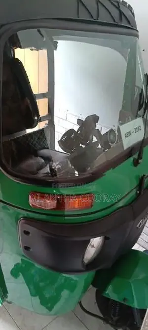 Bajaj RE 237CC 2025