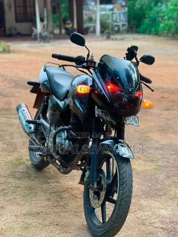 Bajaj Pulsar 150 2016