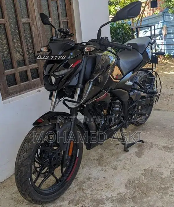 Bajaj Pulsar N160 2024