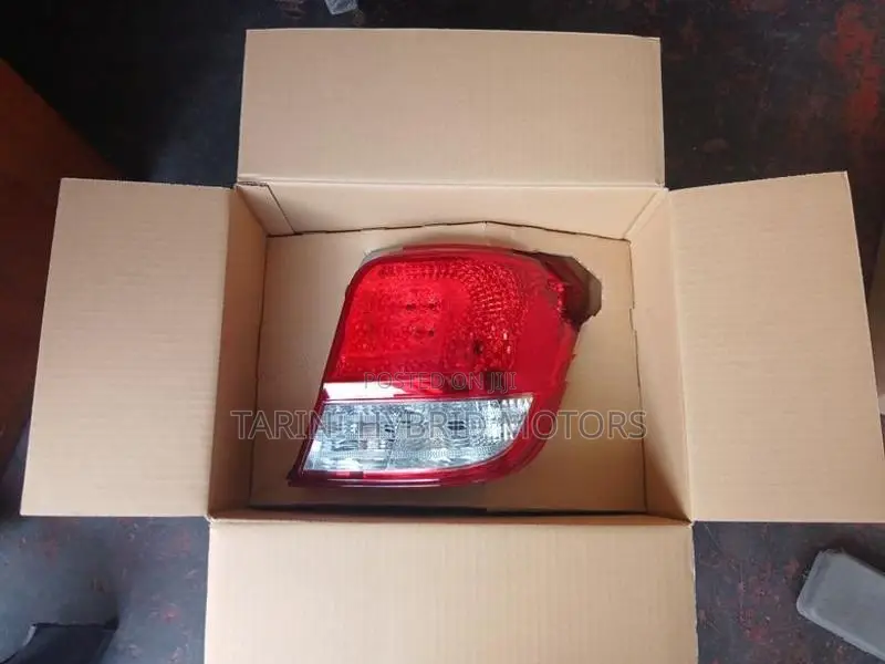 Toyota Axio 165 / 161 Tail Light