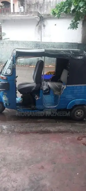 Bajaj RE 2014