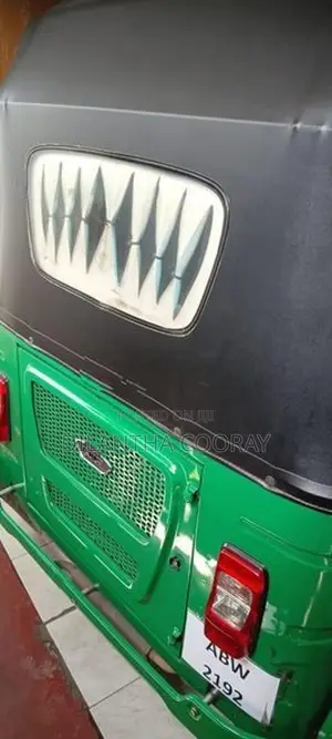 Bajaj RE 237CC 2025