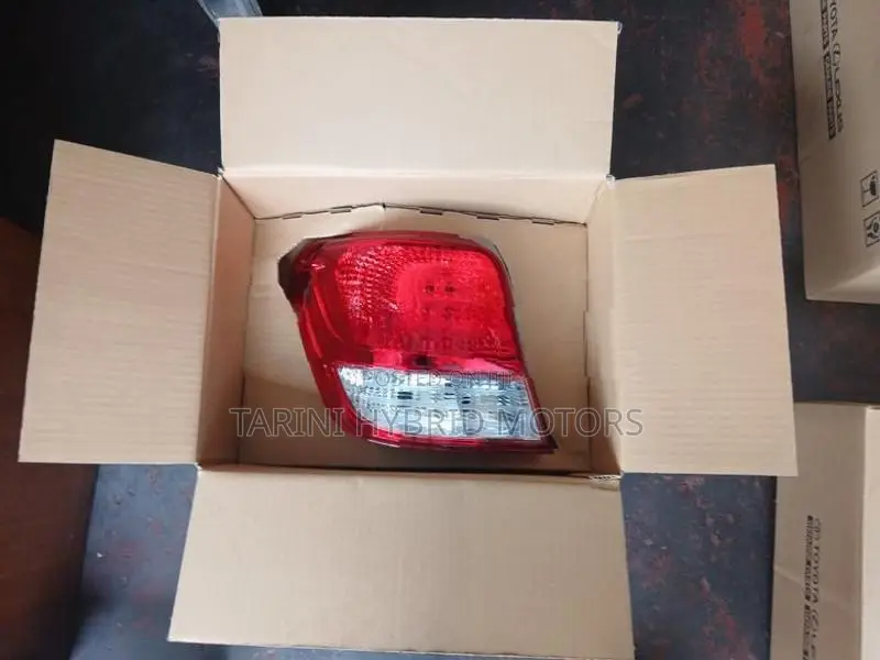 Toyota Axio 165 / 161 Tail Light