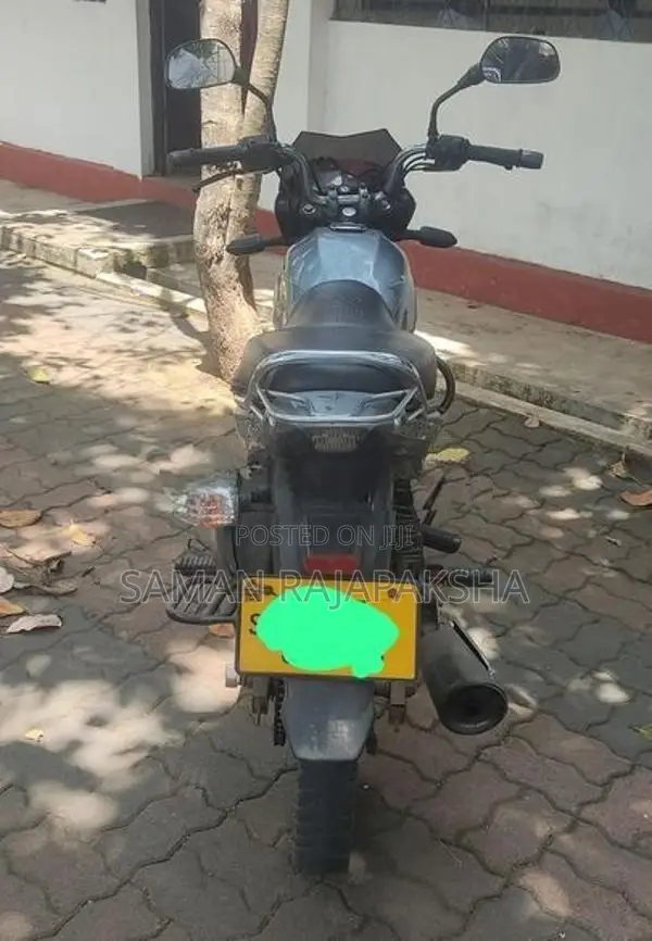 Bajaj XCD 125 2008