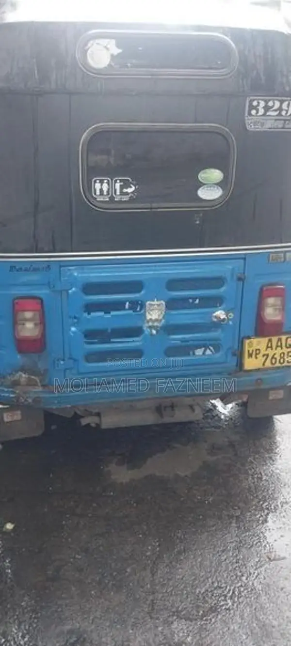 Bajaj RE 2014