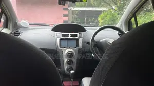 Toyota Vitz 2009