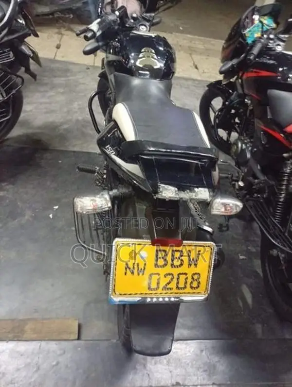 Bajaj Pulsar 150 2015