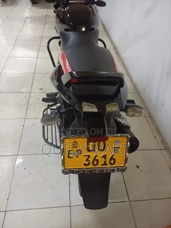 Bajaj Pulsar 150 2010