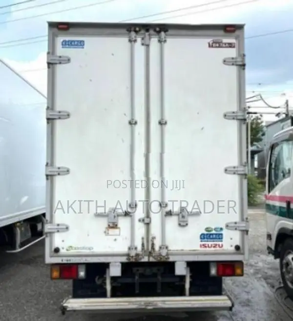 Isuzu Elf 2RG 2020