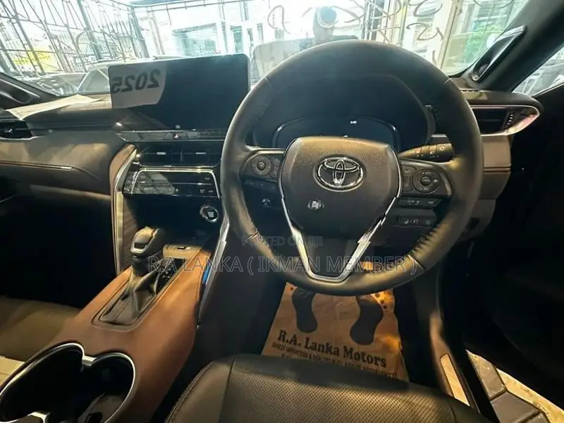 Toyota Harrier Leather Package 2025