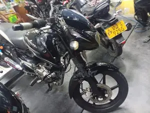 Bajaj Pulsar 150 2015