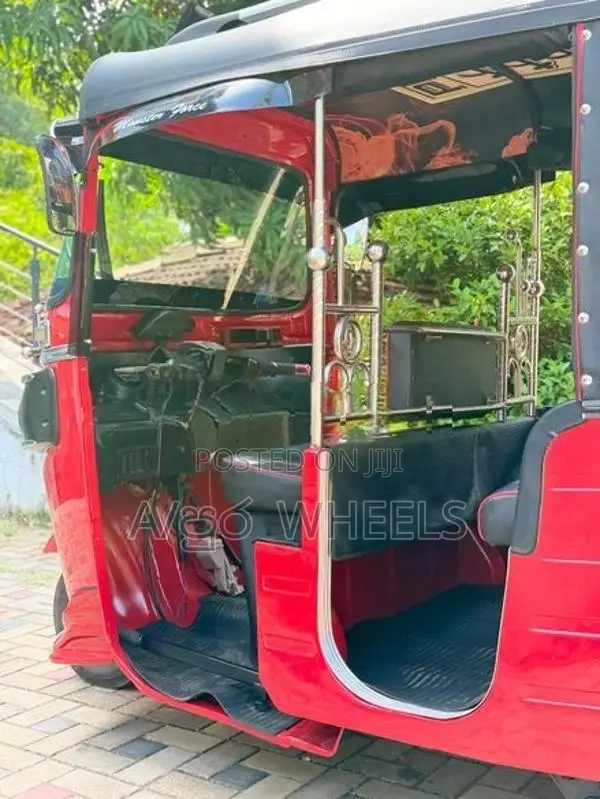 Bajaj RE Three Wheeler 2014