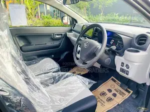 Daihatsu Mira 2025
