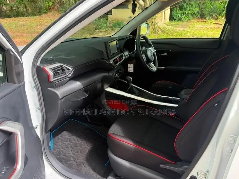 Toyota Raize Hybrid Z 2024