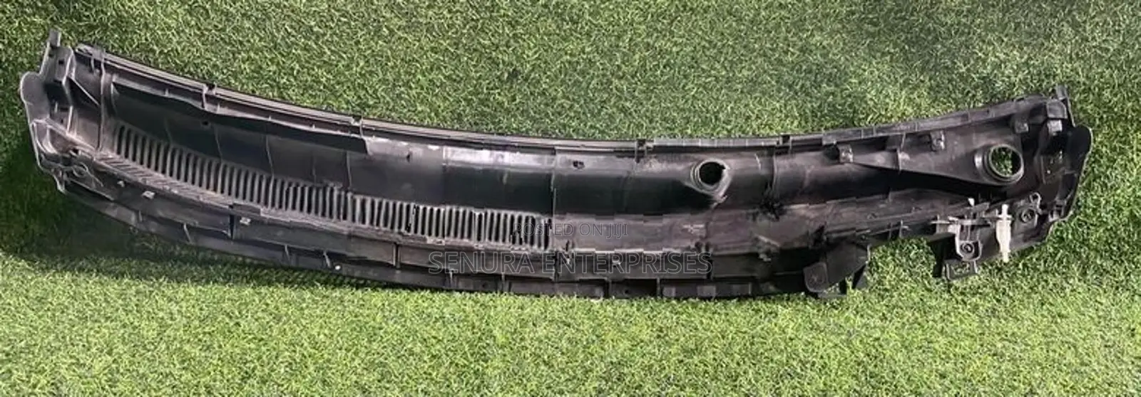 Toyota Belta SCP92 Wiper Panel