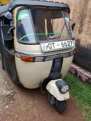 Bajaj RE 2009