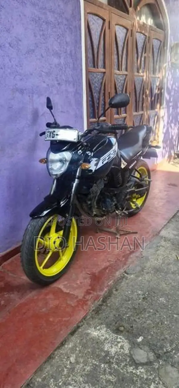Yamaha FZ S V1 2012