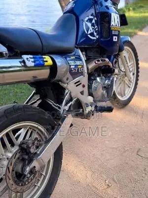 Honda AX1 1999
