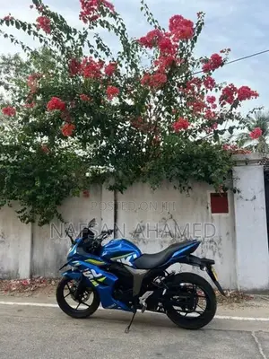 Suzuki Gixxer SF Blue 2016