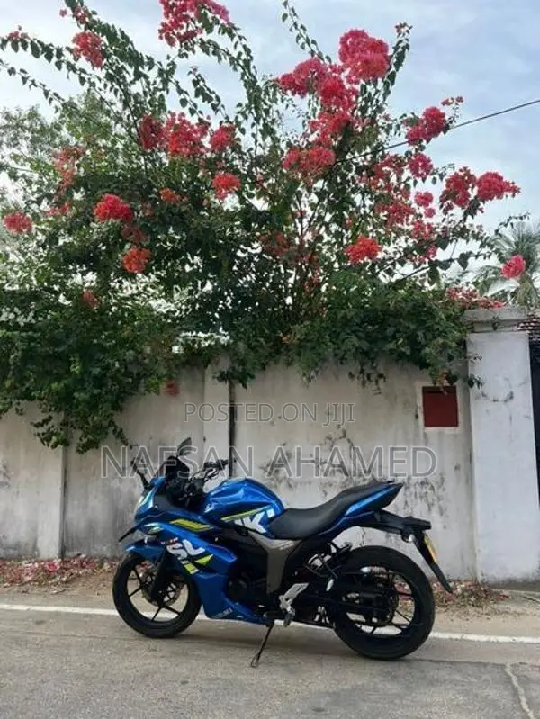 Suzuki Gixxer SF Blue 2016