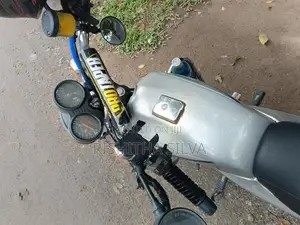 Bajaj Boxer 2003