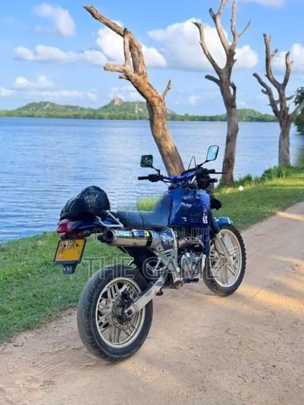 Honda AX1 1999