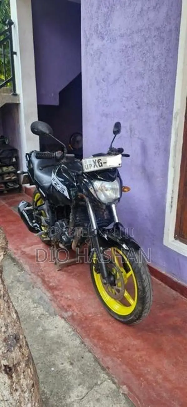 Yamaha FZ S V1 2012