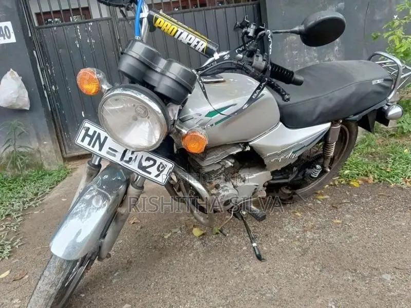 Bajaj Boxer 2003