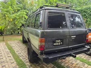 Toyota Land Cruiser BJ60 1987