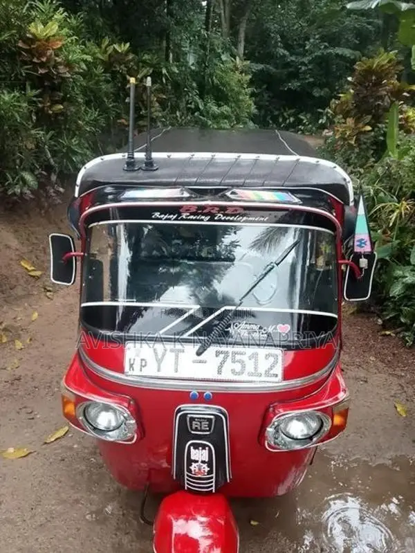 Bajaj RE 2011