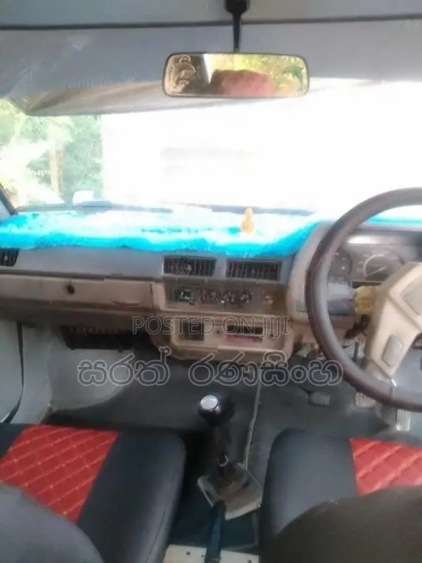 Nissan Sunny AD Wagon 1983