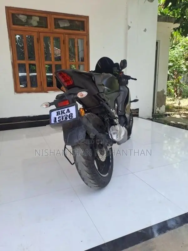 Yamaha R15 2025