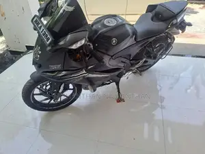 Yamaha R15 2025