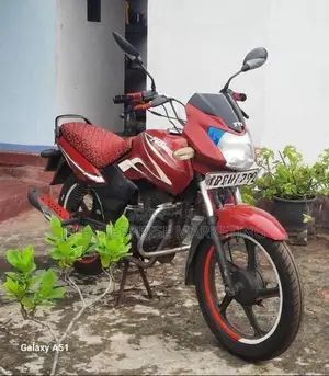 TVS Metro 2015
