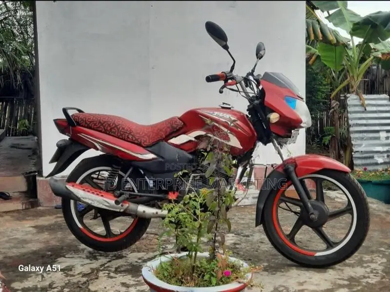 TVS Metro 2015