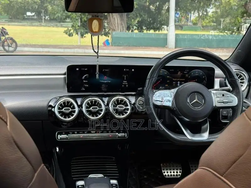 Mercedes Benz CLA 200 2019